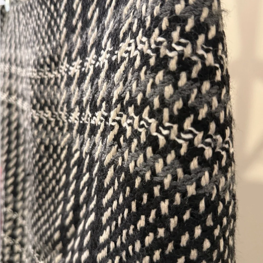 Karen Millen Monochrome Plaid Mini Skirt Black & White Plaid Size 8 wool blend - Picture 16 of 17